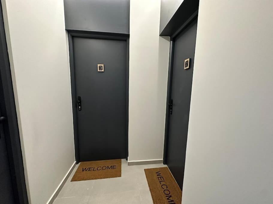 Apartment Downtown Living 3 *